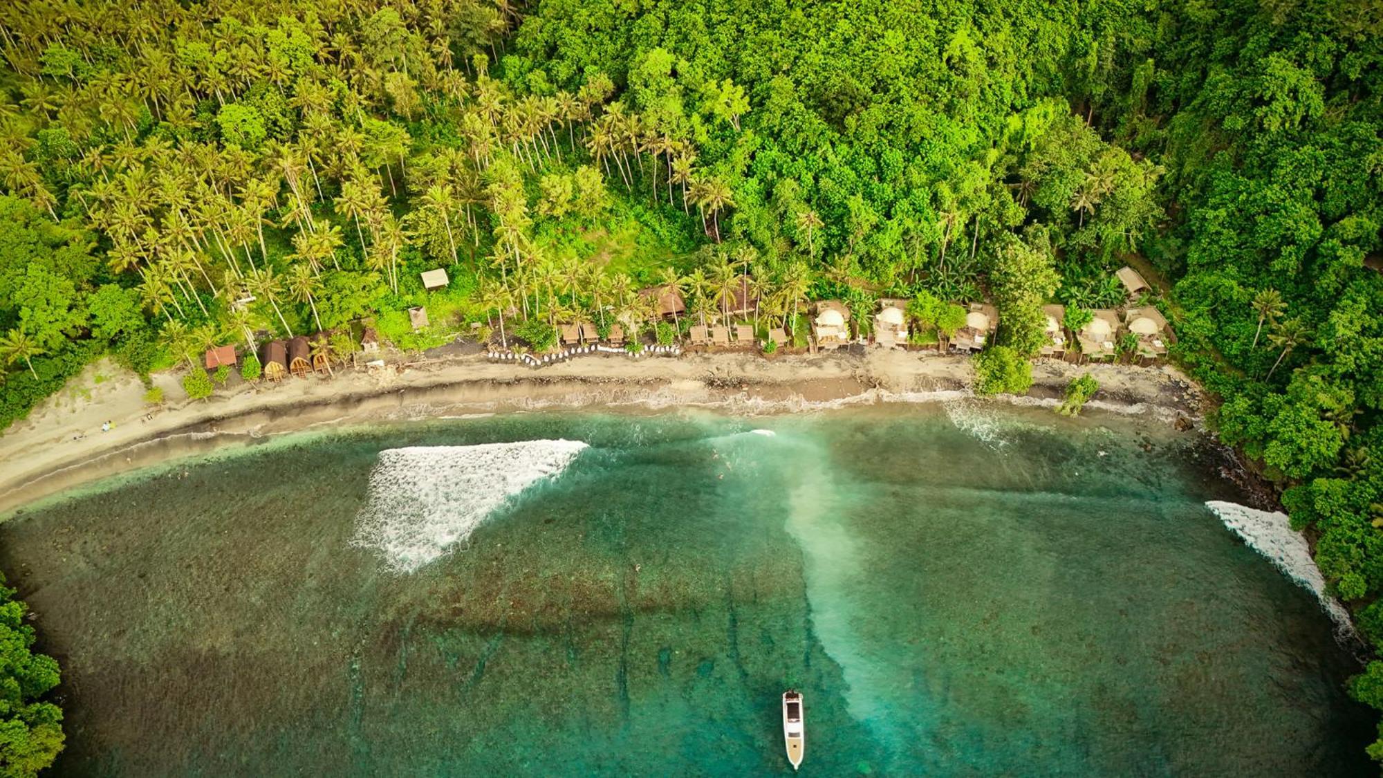 Beachfront Luxury Dome Villas - Gamat Bay Resort Nusa Penida Bagian luar foto