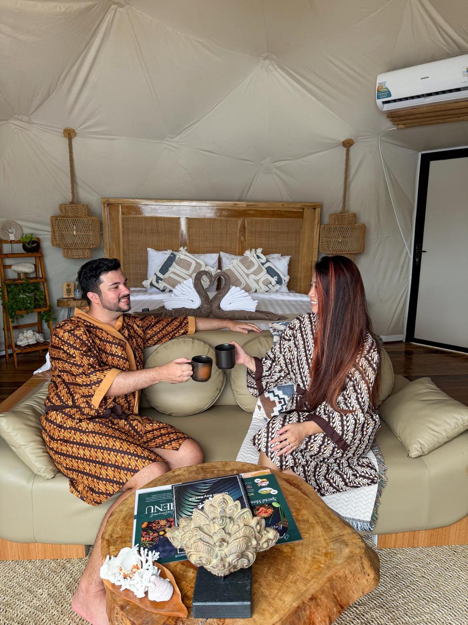 Beachfront Luxury Dome Villas - Gamat Bay Resort Nusa Penida Bagian luar foto